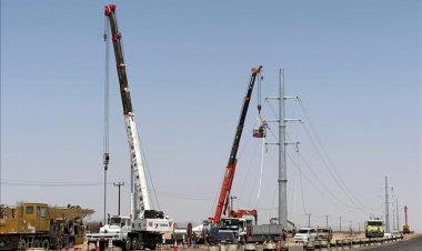 تواصل الأعمال الفنية في المرحلة النهائية من مشروع الطاقة الشمسية بشبوة بتمويل إماراتي