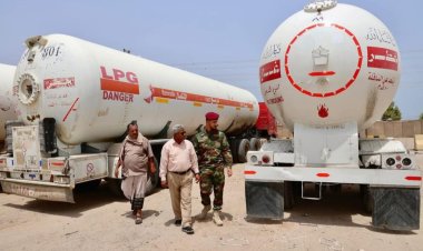 تعميم من مكتب المحرمي يوجه بضبط مقطورات الوقود والغاز غير المرخصة لمنع تسرب المشتقات للسوق السوداء