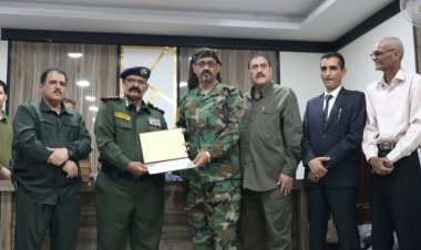 مدير أمن العاصمة عدن يكرّم كوادر أمنية وإعلامية وشخصيات رسمية لدورهم في مكافحة المخدرات.