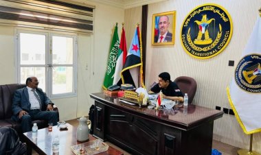 رئيسا انتقالي حضرموت وشبوة يرفضان عبث لجنة البرلمان اليمني ويؤكدان وقوفهما إلى جانب معاناة المواطنين