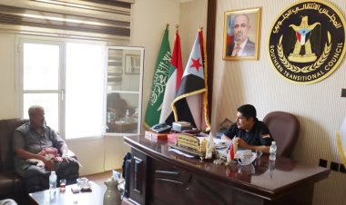 العميد المحمدي يلتقي رئيس تنفيذية انتقالي غيل بن يمين ويشدد على مضاعفة الجهود التنظيمية وخدمة المواطنين