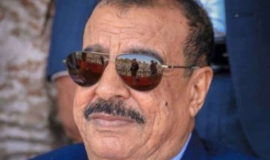 اللواء بن بريك يُعزّي في وفاة العميد الركن أحمد عبدالله باراس