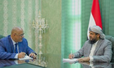 ‏المحرّمي يبحث مع الوزير باذيب استراتيجية تطوير الأداء المؤسسي في قطاعي التخطيط والاتصالات