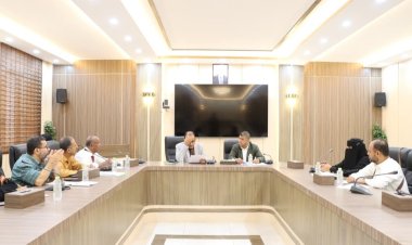 وزارتي الزراعة والاسماك والصناعة تناقشان تنظيم أسعار بيع الدواجن في الأسواق المحلية