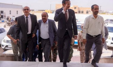 محافظ شبوة يدشن امتحانات القبول في كلية الطب والعلوم الصحية بجامعة شبوة للعام الأكاديمي الجديد