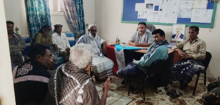 رئيس تنفيذية انتقالي أبين يطلع على أوضاع الجمعيات السمكية ومستشفى المدينة بشقره