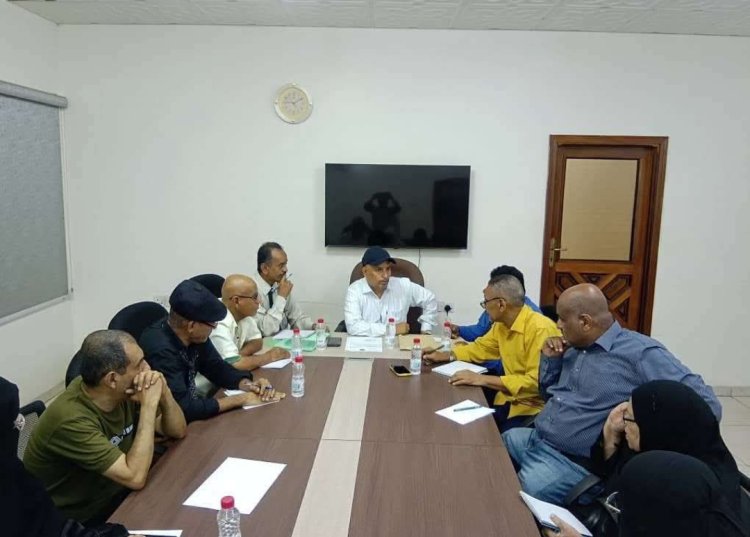 مجلس المستشارين يطلع على سير العمل في المؤسسة المحلية للمياه والصرف الصحي بالعاصمة عدن