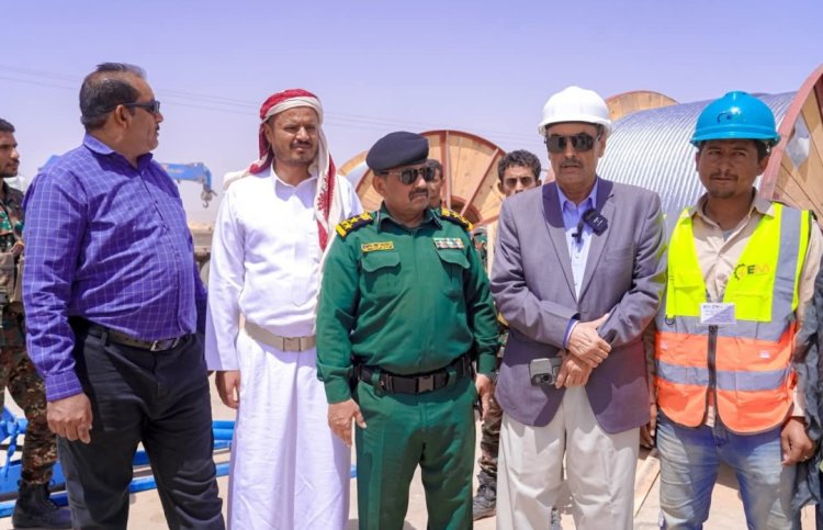 الأمين العام هشله  يشيد بالتقدم الكبير لمشروع الطاقة الشمسية وقرب انطلاق التشغيل التجريبي .