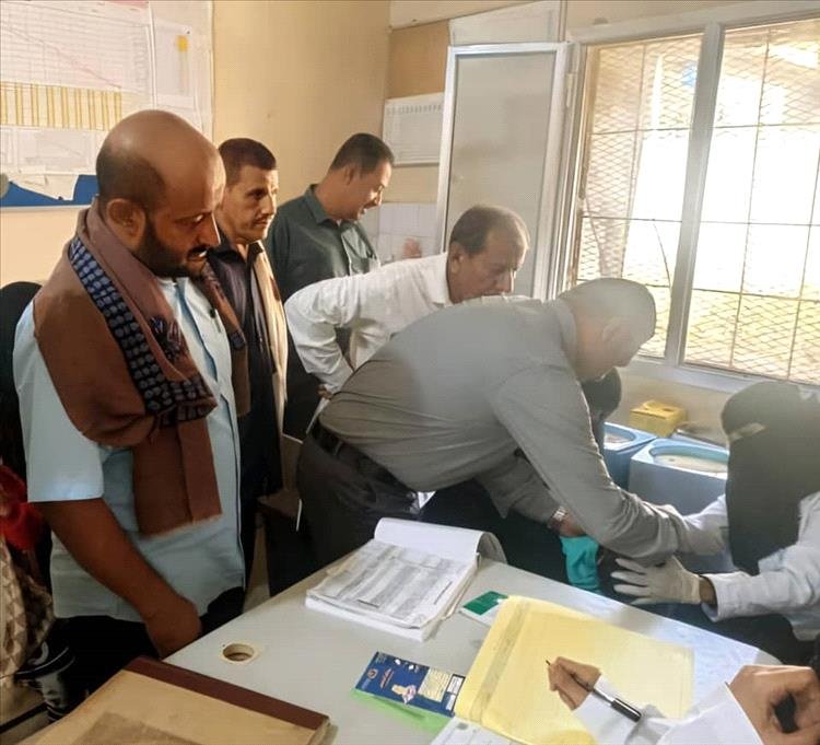 مدير عام مديرية ردفان يدعو إلى التفاعل مع الحملة الوطنية للتحصين ضد شلل الأطفال