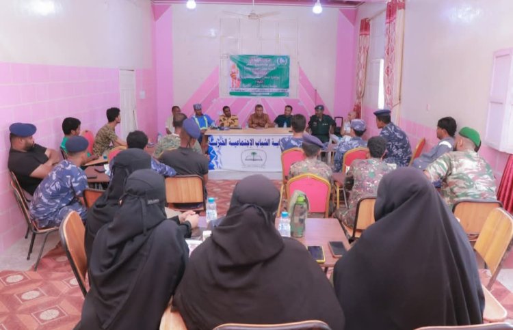 المدير العام لمديرية الشحر يدشن دورة الإسعافات الأولية والأمن والسلامة لرجال الدفاع المدني التي تنفذها مؤسسة رعاية الشاب للتنمية