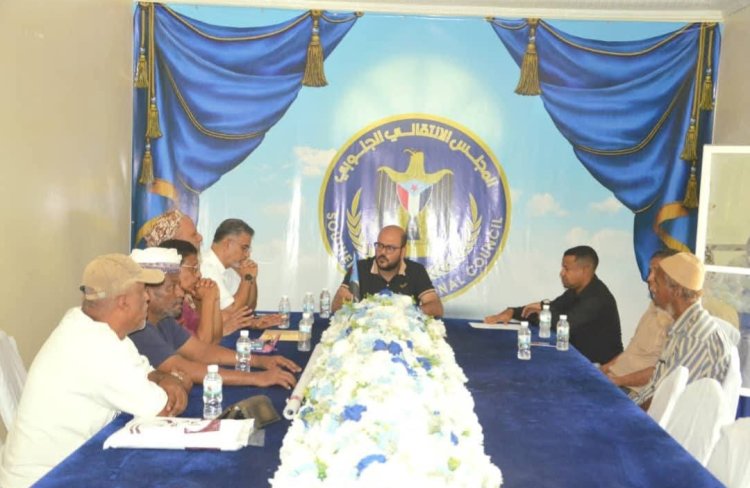 انتقالي حضرموت يشيد بدور جمعية الرياضيين القدامى في خدمة الرياضة والمجتمع