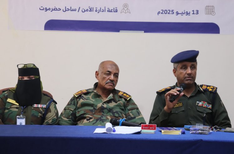 العميد الجابري يفتتح دورة تطوير مهارات القيادة والتفاوض للشرطيات في مختلف التخصصات