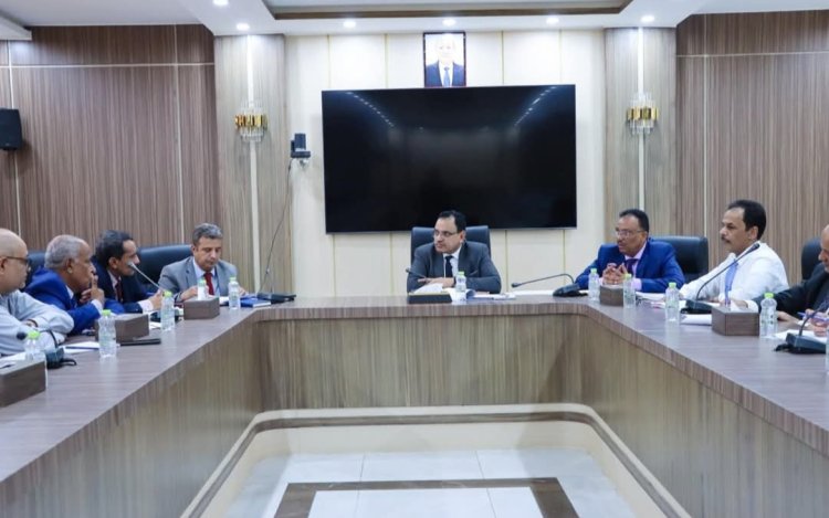 بناء على توجيهات رئيس الوزراء حول مشاركة بلادنا في المنتدى الجمركي لسلامة الغذاء..  الوزير السقطري يوجه بإعداد استراتيجية للصادرات السمكية والزراعية إلى الصين