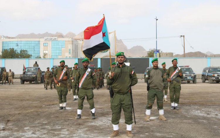 بعرض عسكري مهيب أمن العاصمة عدن يدشّن المرحلة الثانية من العام التدريبي والمعنوي 2025.