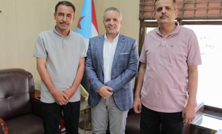 نائب رئيس الهيئة الوطنية للإعلام الجنوبي يلتقي الإعلامي عادل الحنشي