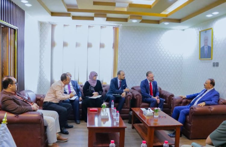وزير النقل يلتقي المستشار الاقتصادي للمبعوث الأممي في اليمن