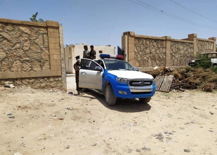 الأجهزة الأمنية بوادي حضرموت تنفذ حملة أمنية في مديرية القطن وتضبط أحد المتهمين الرئيسيين في قضية قتل