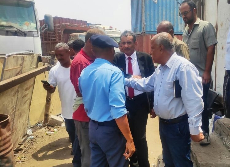 بتكليف من الوزير السقطري.. الوكيل الغتناني يتفقد محطات الحجر النباتي في محافظة عدن