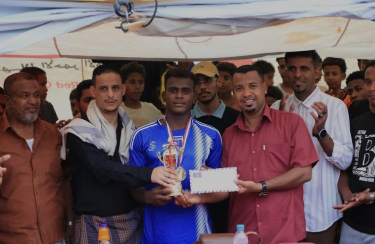 انتقالي حضرموت ينظم بطولة السباحة والتجديف ضمن الفعاليات الرياضية في مهرجان البلدة