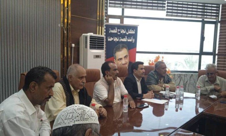 انعقاد اجتماع مشترك بين السلطة المحلية بمديرية خورمكسر وقيادة اللجان المجتمعية بالعاصمة عدن