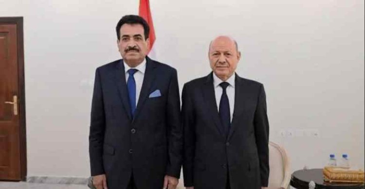 محافظ حضرموت يهنئ السفير سالم أحمد بلفقيه بمناسبة تعيينه سفيراً لدى جمهورية إندونيسيا الشقيقة