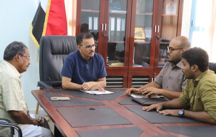 الأمين العام يوقّع اتفاقية مشروع برنامج شبكة الأمان الغذائي بحضرموت