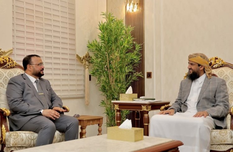 المحرّمي يبحث مع وزير الأشغال واقع البنية التحتية وأولويات مشاريع الطرق في المحافظات المحررة