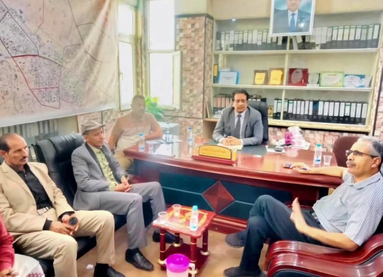 الوِكيل الخليفي يترأس اجتماعًا للجنة تنظيم ومراقبة محطات غاز السيارات بشبوة .