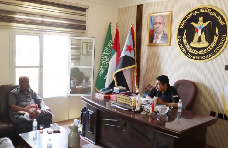 العميد المحمدي يلتقي رئيس تنفيذية انتقالي غيل بن يمين ويشدد على مضاعفة الجهود التنظيمية وخدمة المواطنين