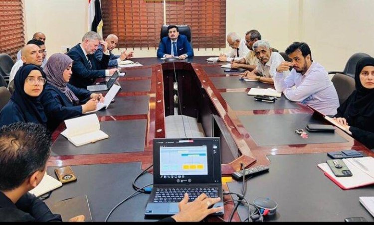 وزارة المياه والبيئة تناقش مع وفد البنك الدولي مشاريع المرحلة القادمة في قطاعي المياه والمناخ