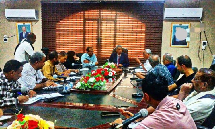 اجتماع يناقش التحضيرات لمهرجان القمندان وإبراز التراث الثقافي والفني بلحج