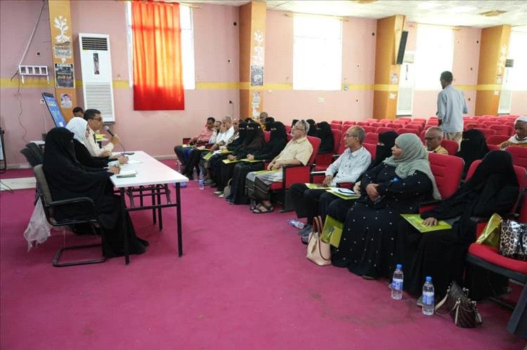 مدير عام مكتب الصحة بلحج يفتتح ورشة المناصرة لحملة تعزيز صحة الأم والوليد بحضور فريق قيادي من وزارة الصحة