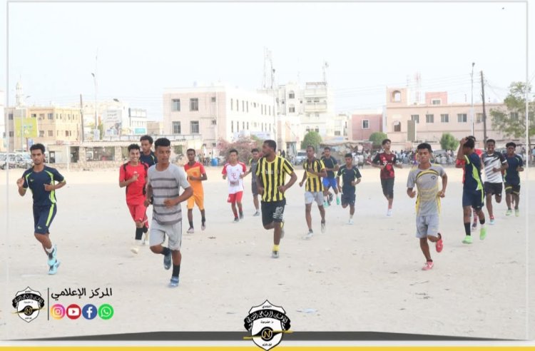 أهلي الغيل يجري مرانه الأخير استعداداً لخوض منافسات بطولة المحتمية للكرة الطائرة الشاطئية