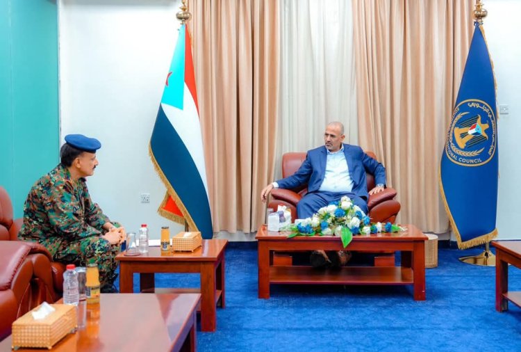 الرئيس الزُبيدي يطّلع على جاهزية قوات الأمن الخاصة ويشدد على أهمية تكثيف برامج التدريب ورفع القدرات