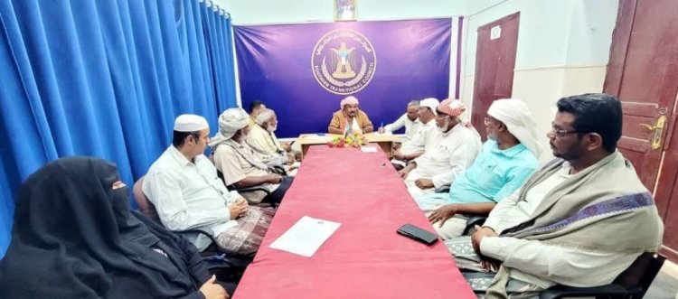 تنفيذية انتقالي تريم تقف أمام تدهور الأوضاع المعيشية والخدمية بالمديرية