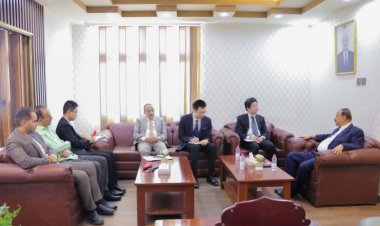 وزير النقل يبحث مع القائم بأعمال السفير الصيني لدى بلادنا أوجه الاستفادة من الاستثمارات الصينية بقطاعات النقل المختلفة