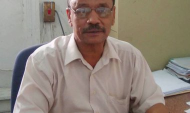 رئيس تنفيذية انتقالي حضرموت يعزي بوفاة الكادر الإداري أحمد سعيد عمر عمير