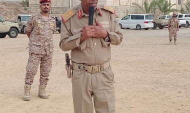 قائد المنطقة العسكرية الثانية يلتقي قوة التدخل السريع ويحذر من مخطط حوثي لاستهداف ساحل حضرموت والنخبة الحضرمية