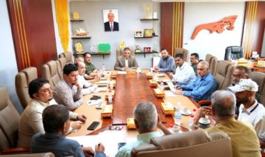 لملس يطلع على سير حملة ضبط الأسعار في عدن