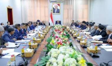 مجلس الوزراء يستعرض التطورات الاقتصادية والخدمية على ضوء التغيرات الإيجابية في سعر الصرف ويشدد على عكسها على الواقع المعيشي