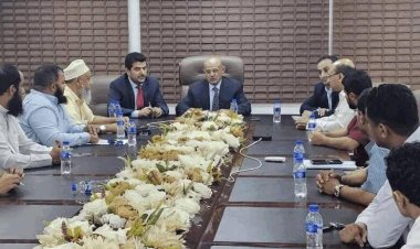 محافظ البنك المركزي يناقش مع جمعية الصرافين الية تنظيم وتمويل الواردات