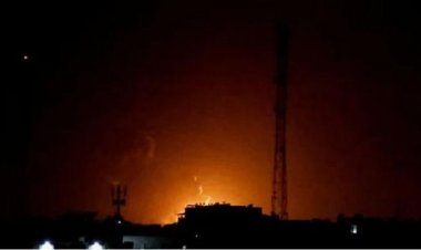 أحزمة نارية كثيفة جراء قصف الاحتلال حي الزيتون بغزة