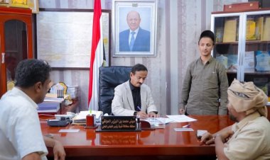 محافظ شبوة يصادق على عقد توريد قطع غيار لمحطة كهرباء عتق