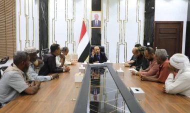 محافظ حضرموت يرحب بتوصيات اللجنة المجتمعية ويثمن دورها في المساهمة إلى جانب الجهات المختصة للإشراف على ملف وقود محطات التوليد