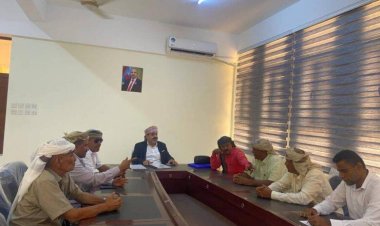 اللجنة الاستشارية لشؤون معالجة قضايا الثأر والنزاعات القبلية بمجلس المستشارين تلتقي بوفد قبلي من سقطرى