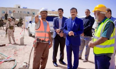 محافظ شبوة يتفقد مشروع مركز علاج سوء التغذية ويؤكد دعمه للقطاع الصحي