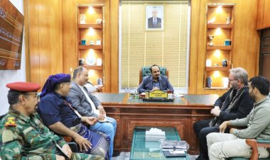 المحافظ بن ماضي يشيد بتدخلات منظمة أطباء بلا حدود في القطاع الصحي بحضرموت