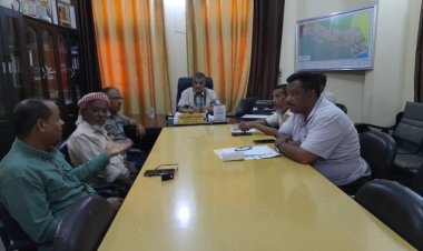 لجنة المناقصات بغيل باوزير تقر خطة البرنامج الاستثماري لعام 2026م