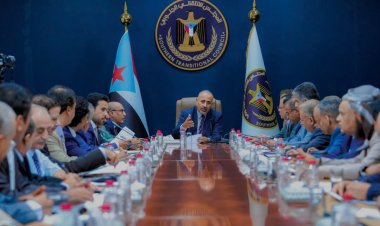 هيئة الرئاسة تناقش ما تم إنجازه في برنامج التعافي الاقتصادي وتؤكد ضرورة التكاتف لاستدامة التحسّن