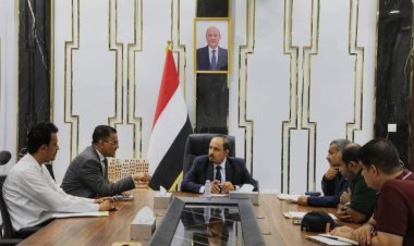 محافظ حضرموت يترأس اجتماعا لمناقشة الصعوبات التي تواجه قطاع الكهرباء بالمحافظة